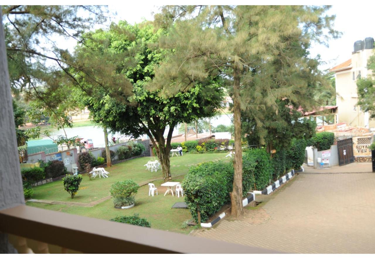 Royal Lake View Gardens Кампала Екстериор снимка